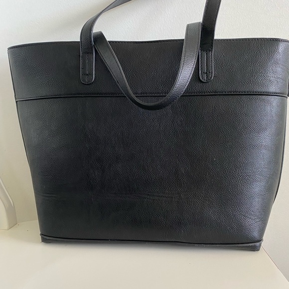 Viv & Lou Tote Purse - Picture 3 of 11